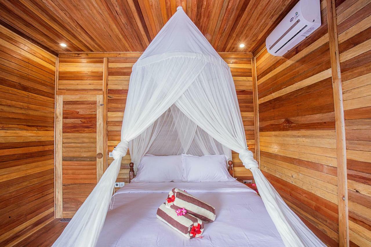 Wooden Beach Sunset Cottages Lembongan Zewnętrze zdjęcie