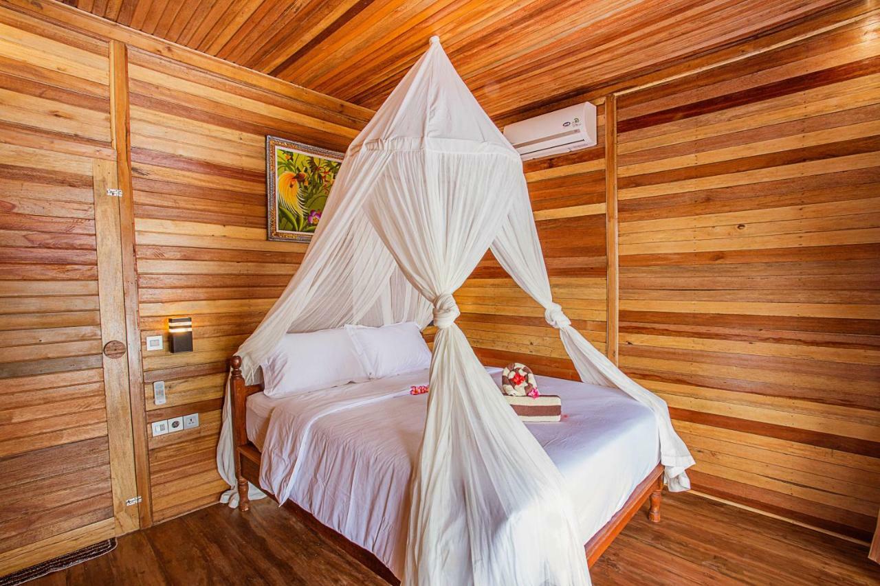 Wooden Beach Sunset Cottages Lembongan Zewnętrze zdjęcie