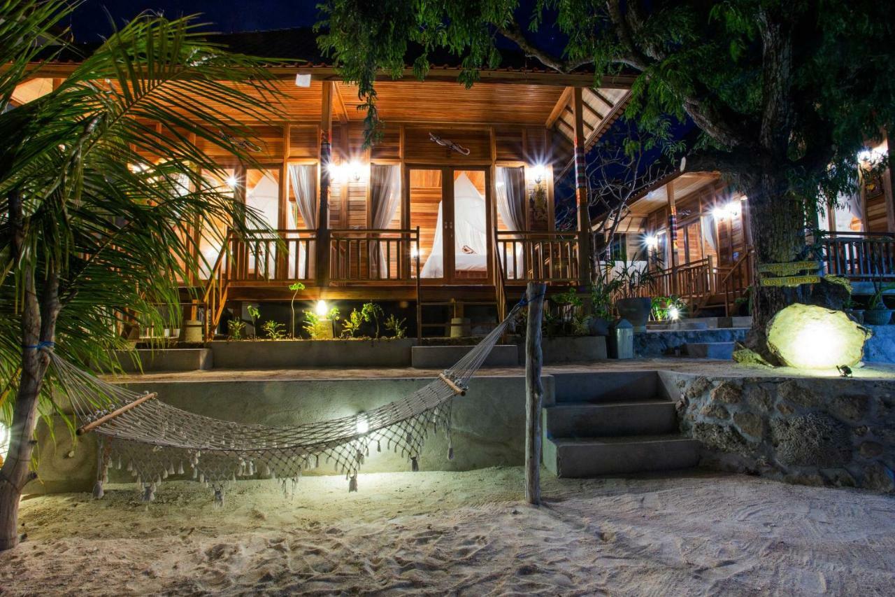 Wooden Beach Sunset Cottages Lembongan Zewnętrze zdjęcie